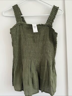 Gap Women's Smocked Peplum Tank Top - Size S - BNWT